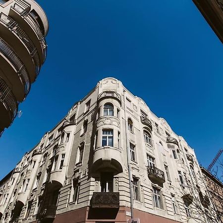 Lovely Purplish Apartment Heart Of The City Budapest Eksteriør bilde